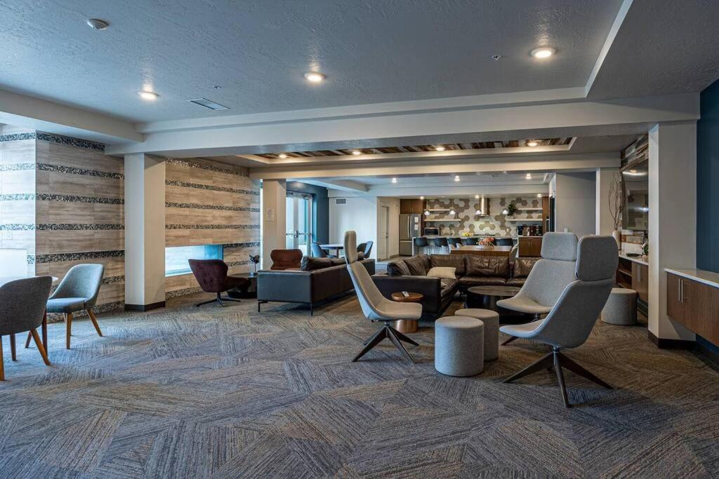 Modern 1B Downtown Slc With Wfh Setup, Gym, Fast Wi-Fi, Pool Daire Salt Lake City Dış mekan fotoğraf